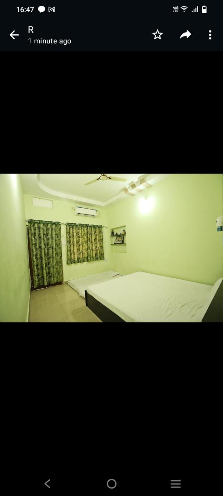 Shree Vinayak Guest House Uddzsaín Kültér fotó